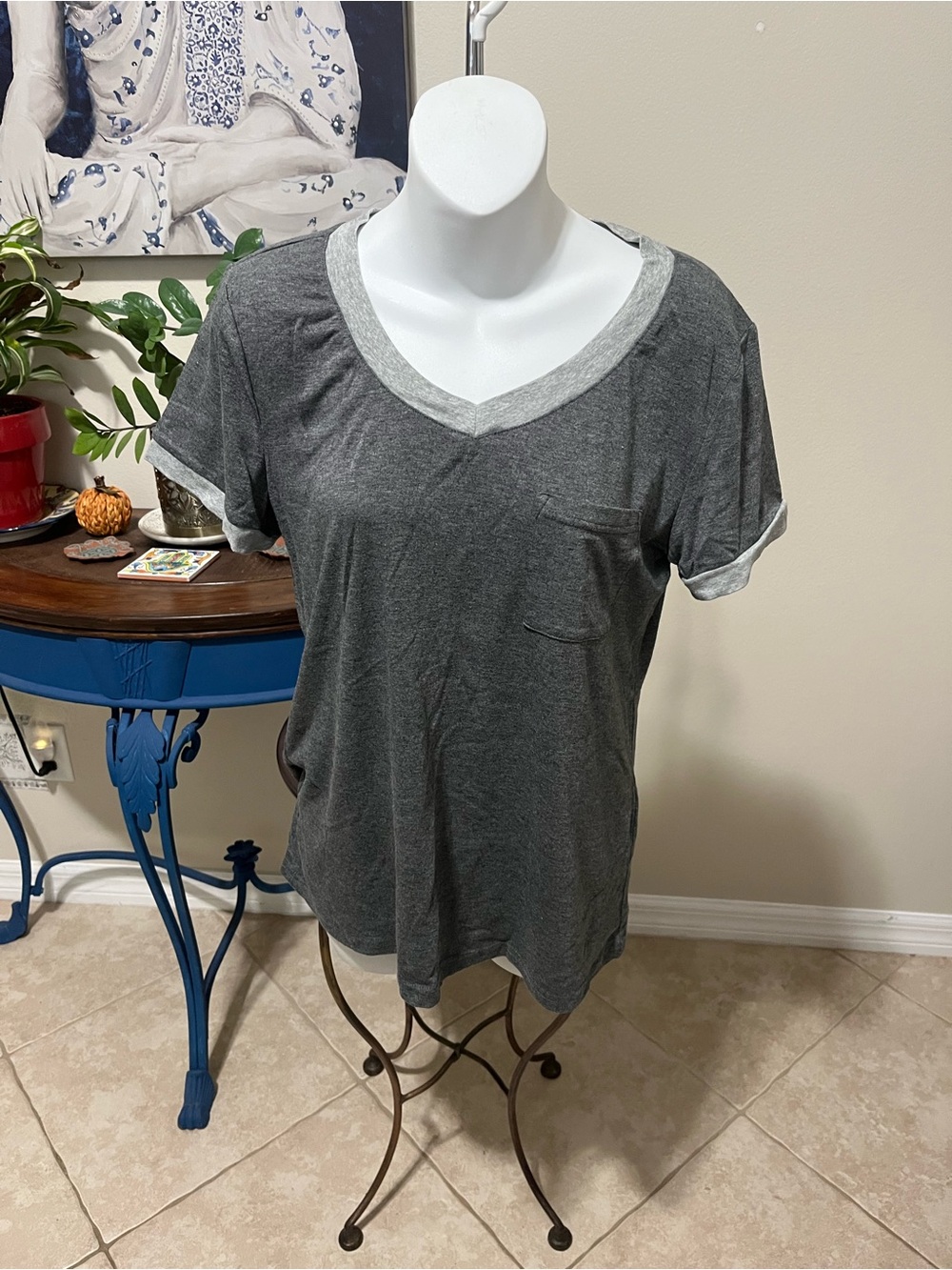 Gray Tee T-shirt - M
